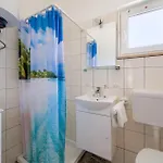 1 Bedroom Beautiful Apartment In Pula Apartamento Pula