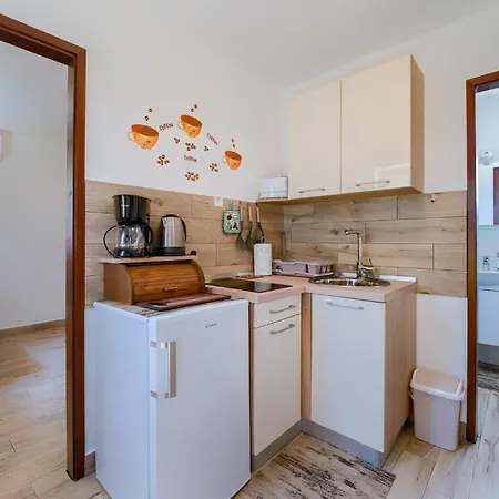 Beautiful In With Wifi Apartment Pula