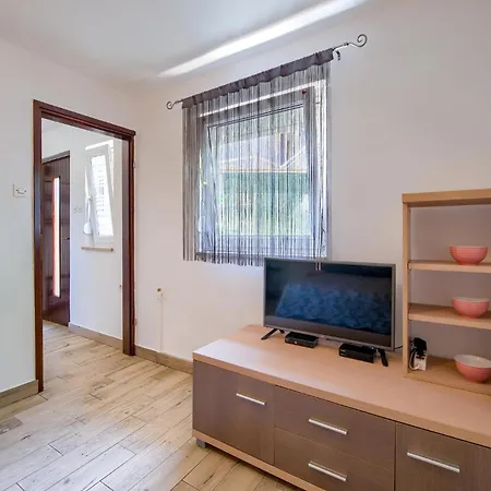 1 Bedroom Beautiful In Apartmán