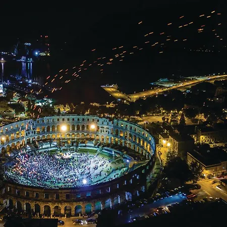 Beautiful In With Wifi * Pula